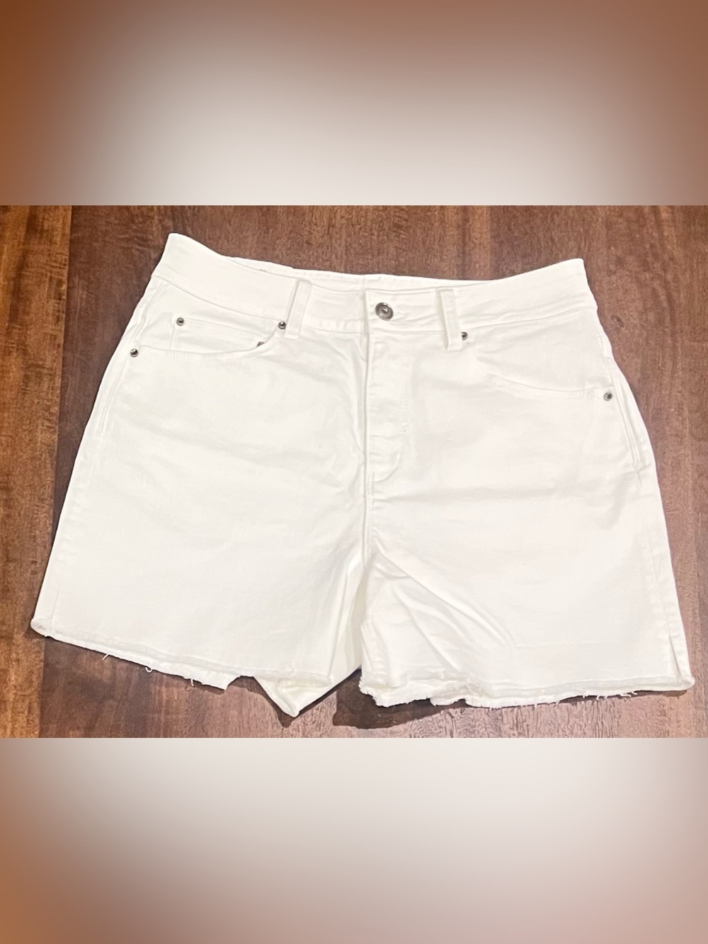 New a loves a high rise cut off shorts size 30